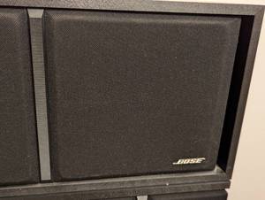 lot 307 image: Bose 301 Series III Speakers