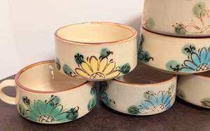 lot 309 image: Vintage Floral Stoneware Bowl Set