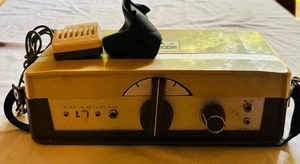 lot 264 image: Vintage Aiwa TP-32 Transistor Tape Recorder