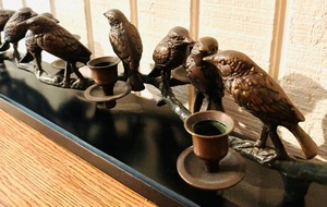 lot 127 image: Long Table Candelabra with Beautiful Birds