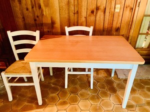 lot 278 image: Adorable Wooden Small Kitchen Dinette Set