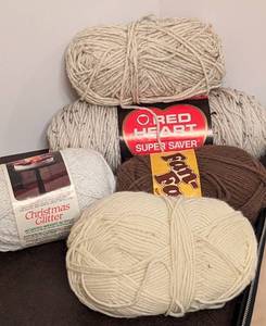 lot 205 image: Assorted Knitting Needles and Yarn