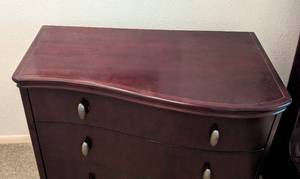lot 32 image: Bernhardt Large Wood Nightstand