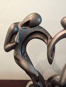 lot 38 image: Alexsander Danel Soulmates Sculpture
