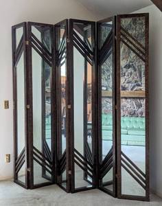 lot 2 image: Awesome Vintage Mahogany Mirrored Screen