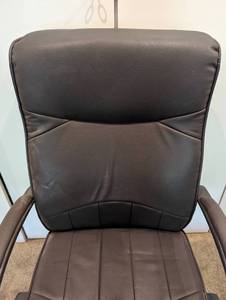 lot 53 image: Grey Rolling Office Chair