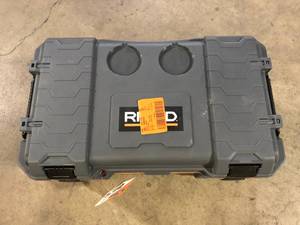 lot 14 image: RIDGID Pro Gear System Gen 2.0 Cold Box 27 Qt. Heavy Duty XL Cooler With Ergonomical Handle and Durable Latches   Customer Returns See Pictures