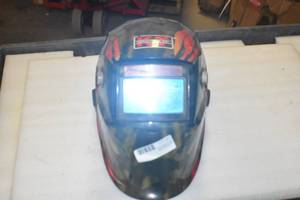 lot 22 image: Welding Helmet