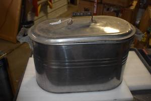lot 38 image: Vintage Wagon