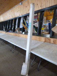 lot 35 image: Summit Group Steel Lamp Post