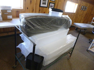 lot 62 image: Lot of Plastic Containers with Lids