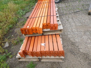 lot 12 image: 20 Pallet Racking Beams
