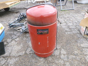 lot 18 image: Brinkman Gourmet Electric Smoker