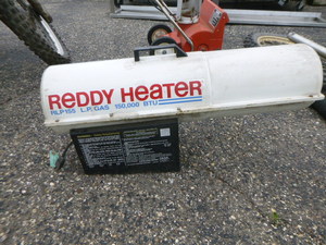 lot 100 image: Reddy LP Gas Heater