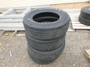 lot 111 image: 4 Firestone Tires