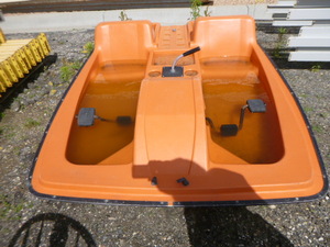 lot 115 image: Pedal Boat