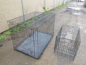 lot 118 image: 2 Wire Foldable Pet Crates