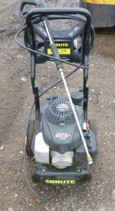 lot 122 image: Brute Power Washer