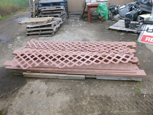 lot 136 image: Pallet of Composite Decking