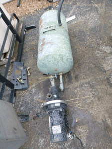 lot 139 image: Tank and Shallow Pump