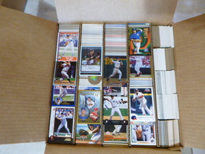 lot 156 image: 3,800 Card Lot of Baseball Cards