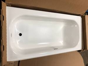 lot 43 image: Bootz Industries Aloha 60 in. x 30 in. Soaking Bathtub with Left Drain in White  Customer Returns See Pictures