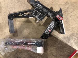 lot 39 image: Husky Pneumatic 3-in-1 15.5-Gauge and 16-Gauge 2 in. Flooring Nailer and Stapler with Quick Jam Release Customer Returns See Pictures