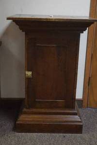 Wood Podium