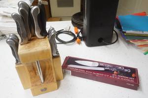 Kitchen Knife Set with a cake knife and spatula