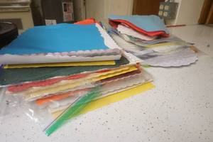 Large Lot of paperplastic placemats