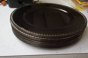 Eleven plastic serving traysplatters