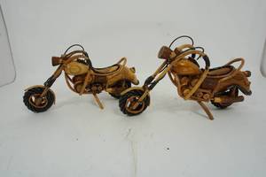 lot 79 image: NEW Collectible Art Sculpture Wood Motorcycle Bike Handmade Harley Davidson