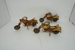 lot 82 image: NEW Collectible Art Sculpture Wood Motorcycle Bike Handmade Harley Davidson