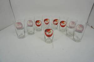 lot 91 image: Vintage Coca Cola Santa Claus Glasses