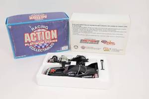 lot 215 image: Jim Epler Rug Doctor Oldsmobile 124 1994 Action Racing