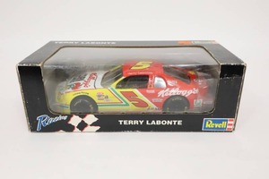 lot 233 image: Terry Labonte #5 Kelloggs Corn Flakes 124 Revell Racing NASCAR Die-Cast Car