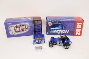 lot 245 image: Steve Kinser #11 Napa Auto Parts 124 2001 Action Xtreme Series Sprint Car...
