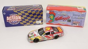 lot 267 image: Terry Labonte #5 Kelloggs Corn Flakes 124 Action Racing Platinum Series NASCAR Die-Cast Car...