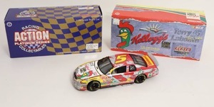 lot 281 image: Terry Labonte #5 Kelloggs Corn Flakes 124 Action Racing Platinum Series NASCAR Die-Cast Car...