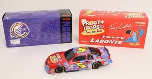 lot 291 image: Terry Labonte #5 Kelloggs Fruit Loops 124 Action Racing NASCAR Die-Cast Car BANK...