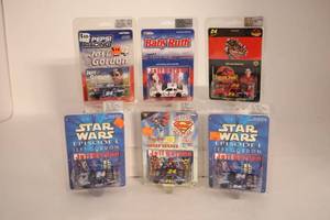 lot 343 image: Jeff Gordon  NASCAR 164 Scale Collectable Cars