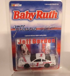lot 349 image: NASCAR 164 Scale Collectable Cars