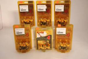 lot 360 image: NASCAR 164 Scale Collectable Cars