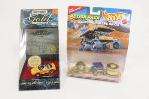 lot 373 image: NASCAR 164 Scale Collectable Cars