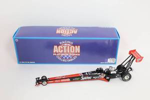 lot 386 image: Pat Austin 1 Of 7000 124 Scale Top Fuel Dragster Action Platinum Series