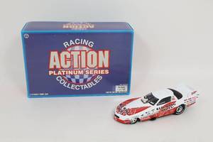 lot 414 image: Action 124 Scale Diecast Funny Car Oldsmobile Pat Austin #656