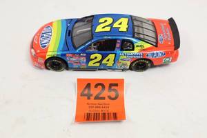 lot 425 image: 1999 Jeff Gordon #24 DuPont NASCAR Diecast 124
