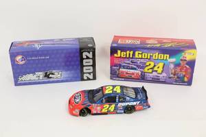 lot 456 image: JEFF GORDON #24 DuPont 2002 MONTE CARLO Club Car Bank 124 ACTION Racing