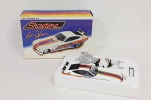 lot 477 image: 124 Scale Showtime Tom Hoover Funny Cars