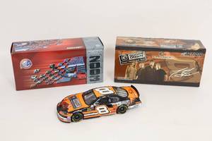 lot 508 image: Tony Stewart #8 - 3 Doors Down - 2003 Monte Carlo Limited - 124 DieCast NASCAR